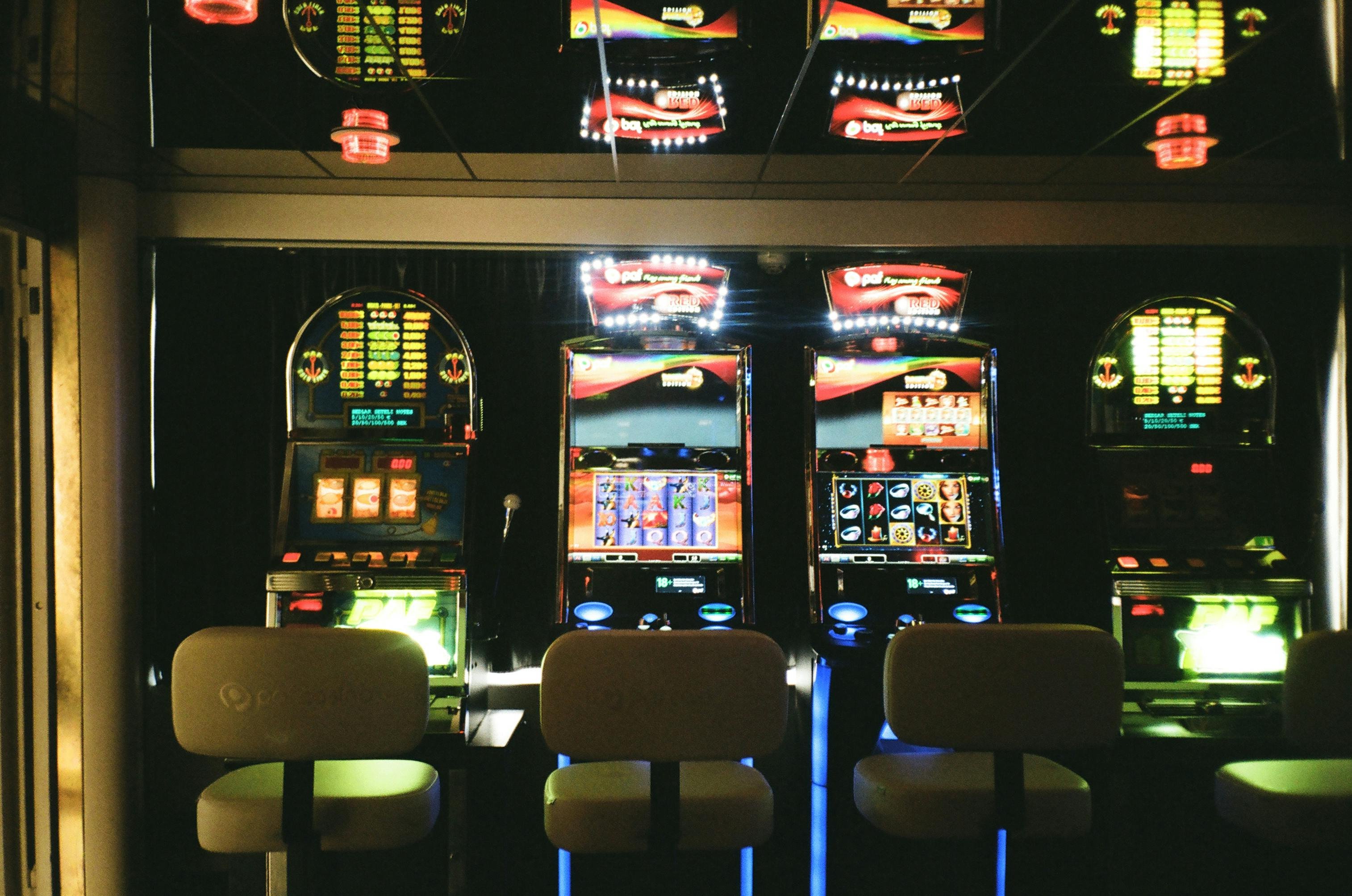 4 win account dashboard showing Live Casino navigation and deposit options